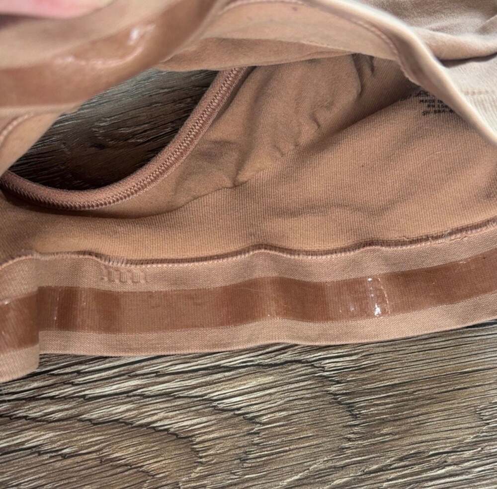 SKIMS Seamless Sculpt Bralette in Clay - Picture 4 of 5